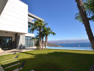 A luxury villa in Kvarner Bay - interesting and exciting architecture