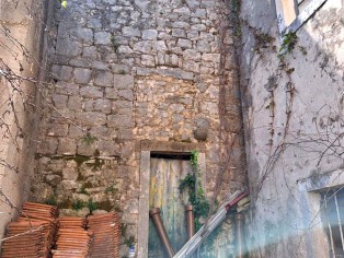 Stara kamena kuće za obnoviti (SAB2222)
