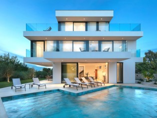 modern luxury villa