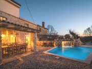 Pure relaxation ! - Stone house with swimmingpool in a quiet location 2