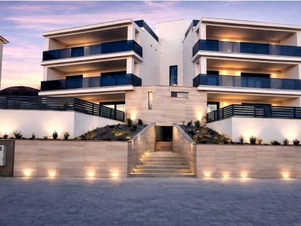 Moderna novogradnja stan u blizini mora – useljenje uskoro