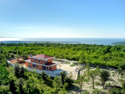 Wunderschöne authentische Villa in einzigartiger Lage