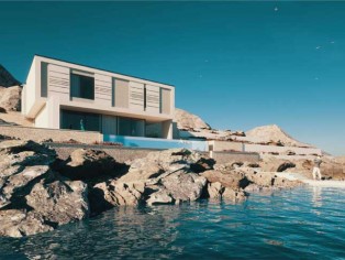 Exklusive Villa im Entstehen - direkt am Meer