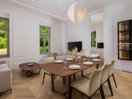 Hochwertige Zweizimmerwohnung in Zentrum von Opatija und 1. Reihe zum Meer