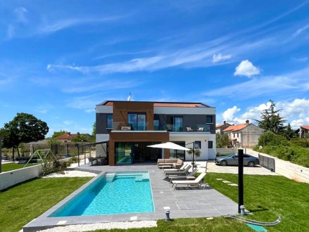 Moderne Villa in der Nähe von Vodnjan, Central Istrien