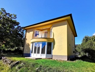 Living-friendly two-family house with pool and wonderful view (NAH2104)