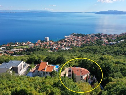 Exklusive Villa mit atemberaubendem Blick auf die ganze Kvarner-Bucht