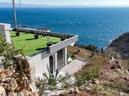 Wunderschöne authentische Villa in einzigartiger Lage