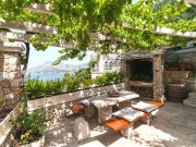 Renovirana dalmatinska kamena kuća sa apartmanima i ludim pogledom na more 19