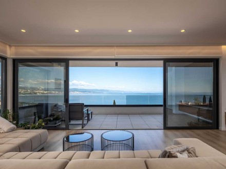 Stately penthouse in the center of Opatija